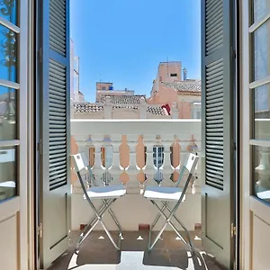 https://c74-marvelous-3-bedroom-apartment-in-historical.hotelsinnerja.org